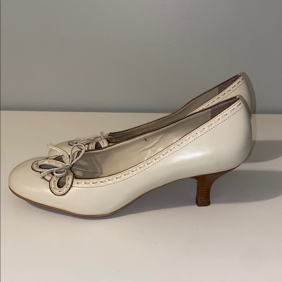 Franco Sarto Leather Round Toe Kitten Heel Pumps 8 1/2 Cream - Picture 5 of 10